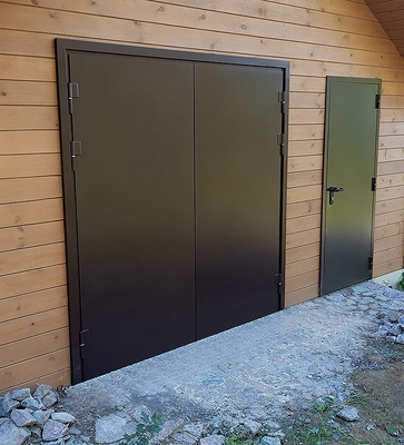 Двери для частного гаража